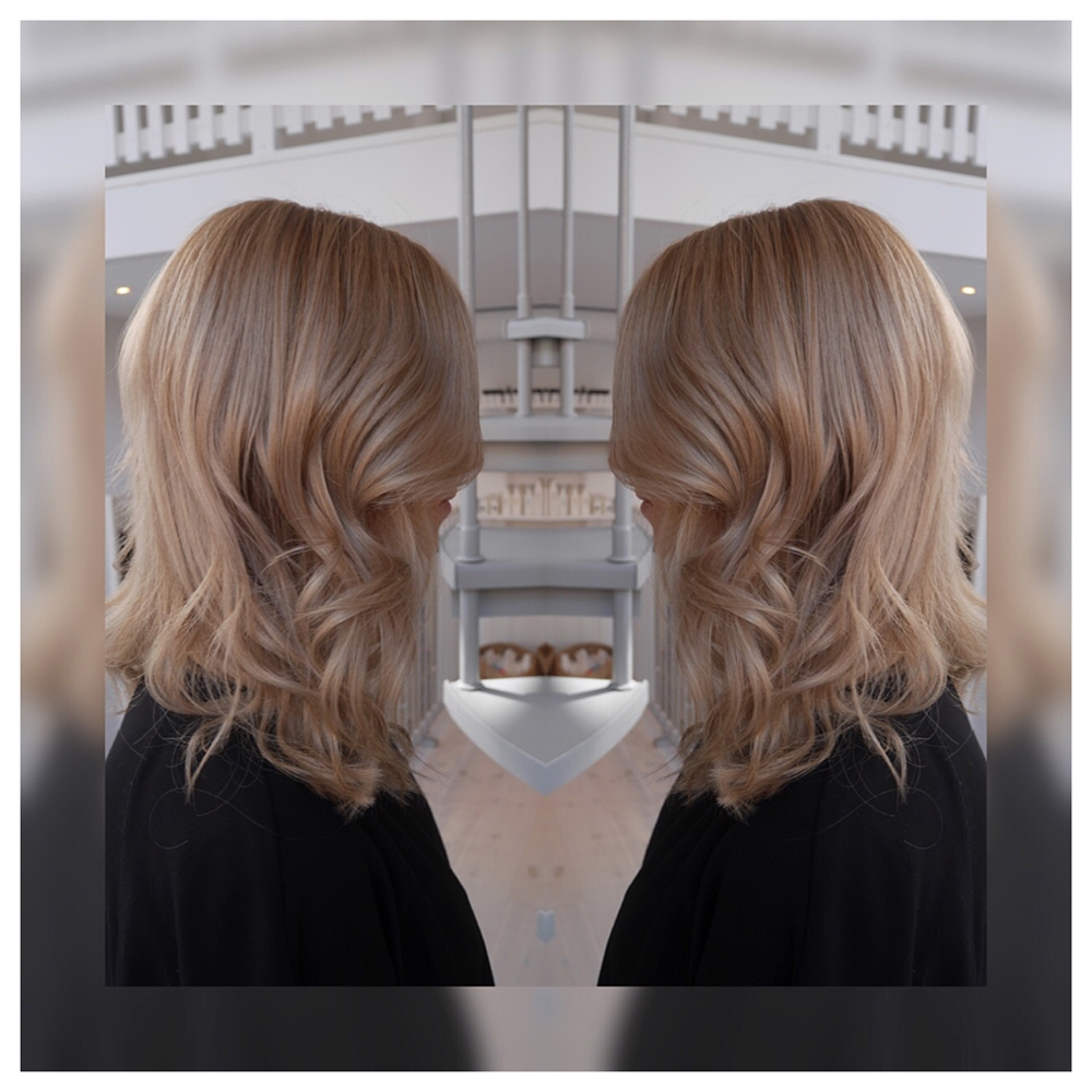Naturlig blond hårfärg