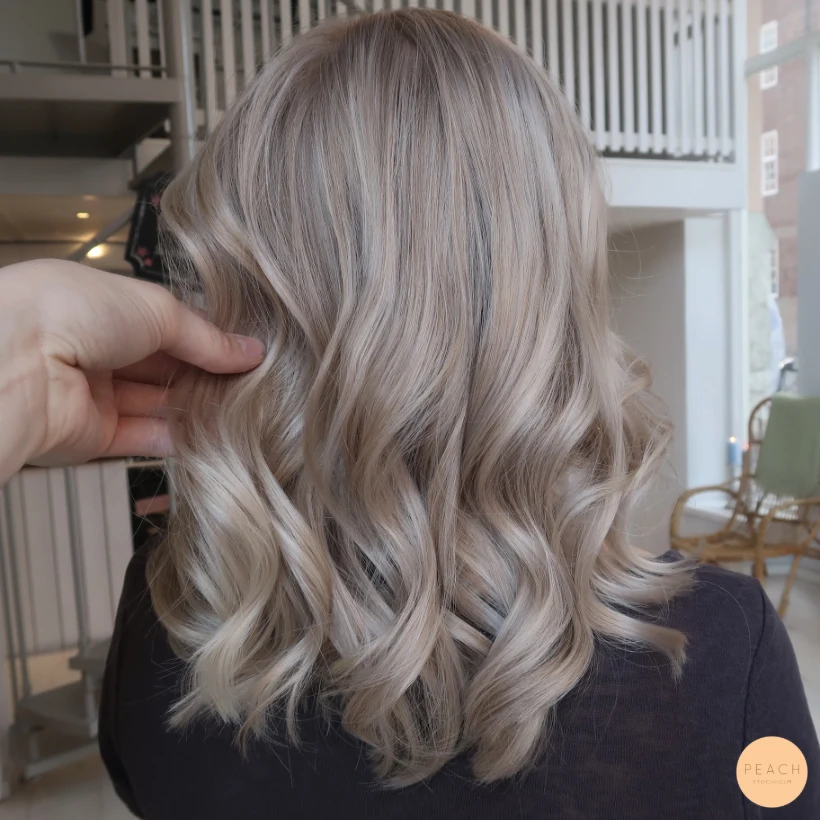 Kall lyxig blondin