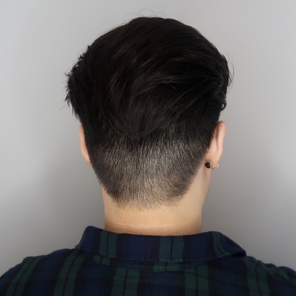 Kort frisyr med undercut