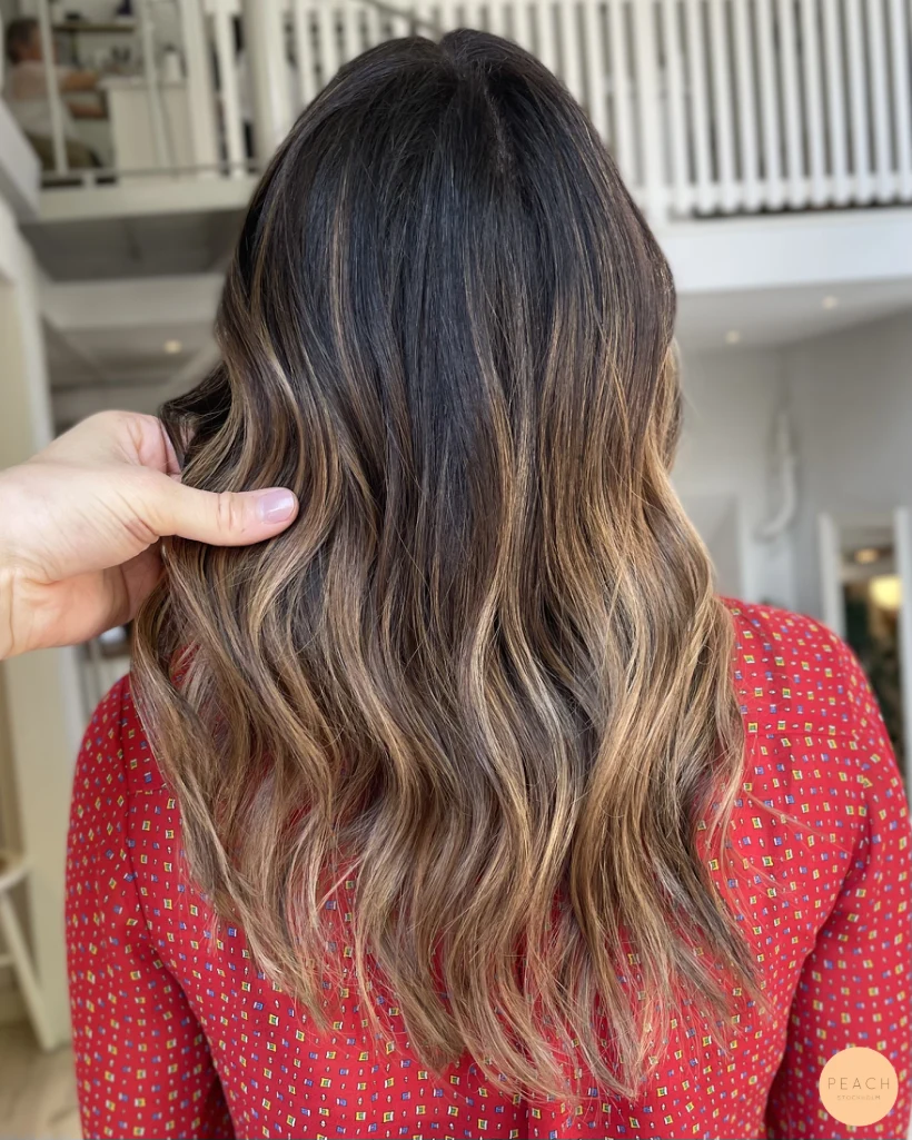 Balayage med mjuka lowlights