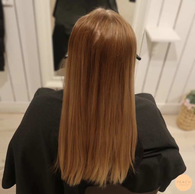 Kalla blonda slingor med Olaplex