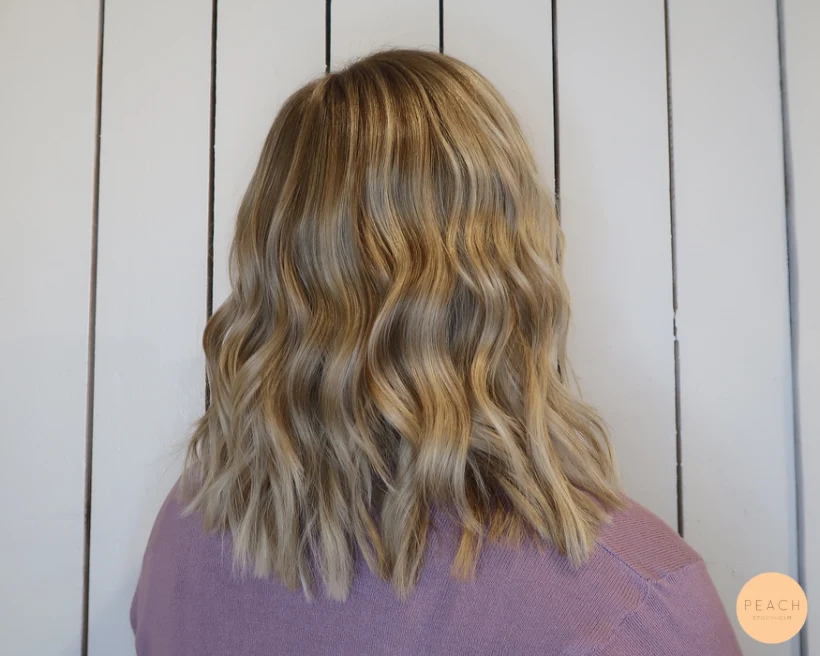 Lyxig blond med gyllene toner