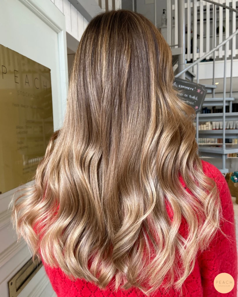 Naturlig bronde balayage i beige toner