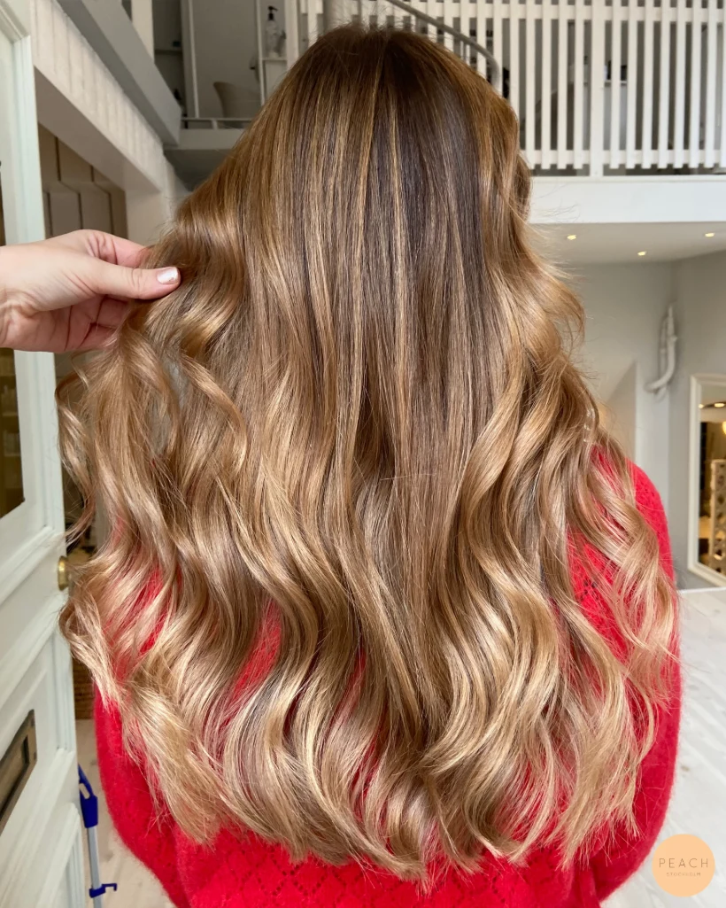 Naturlig bronde balayage i beige toner