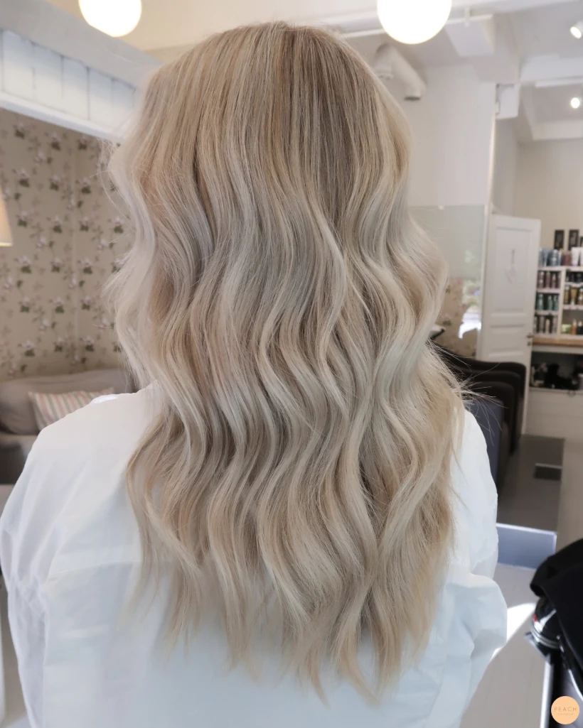 Ljus blond hårfärg