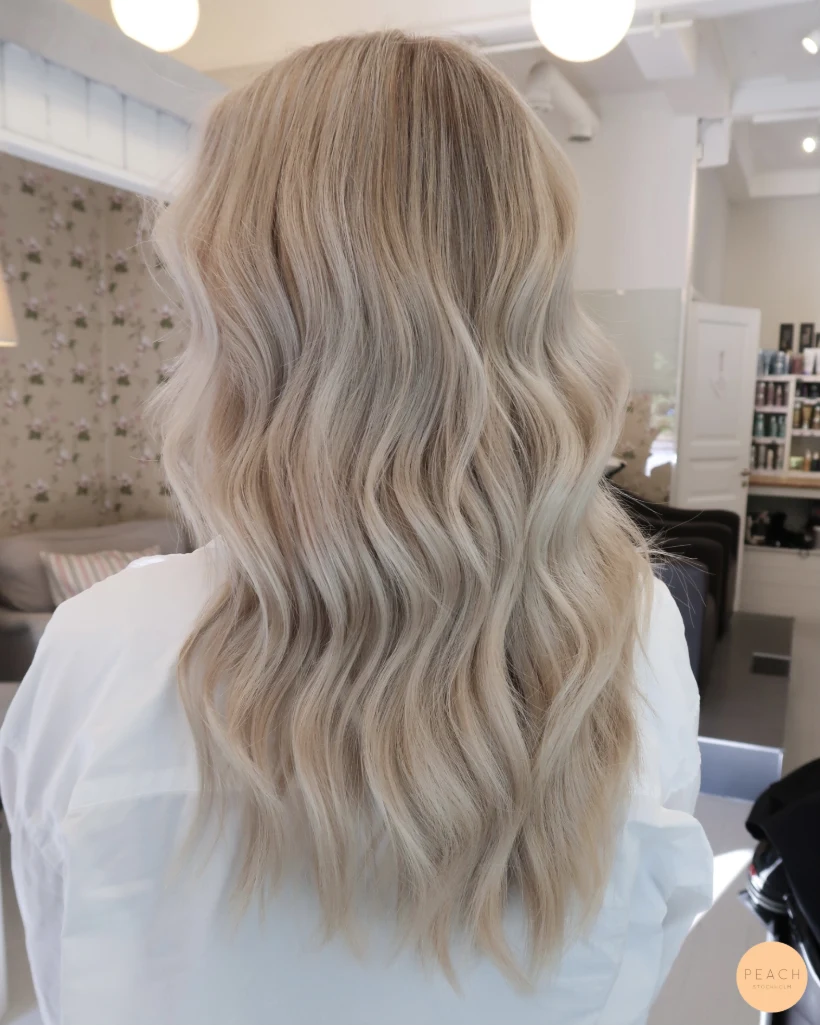 Ljus blond hårfärg
