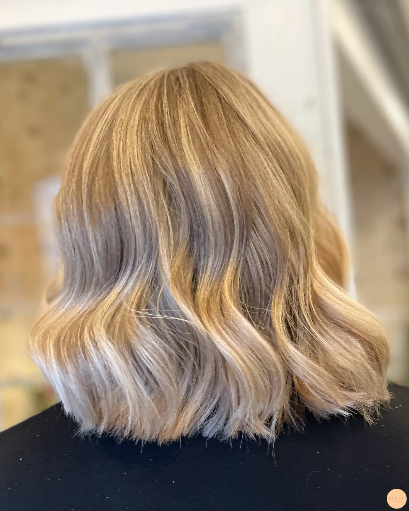 Krämig balayage blond
