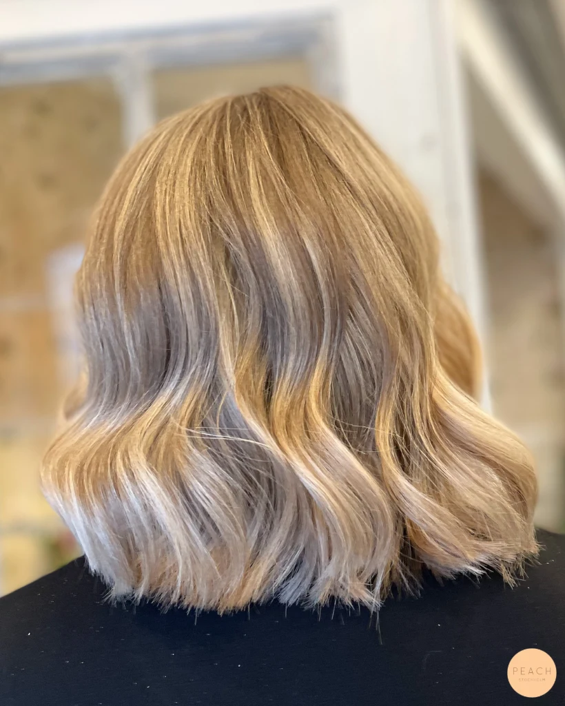Krämig balayage blond