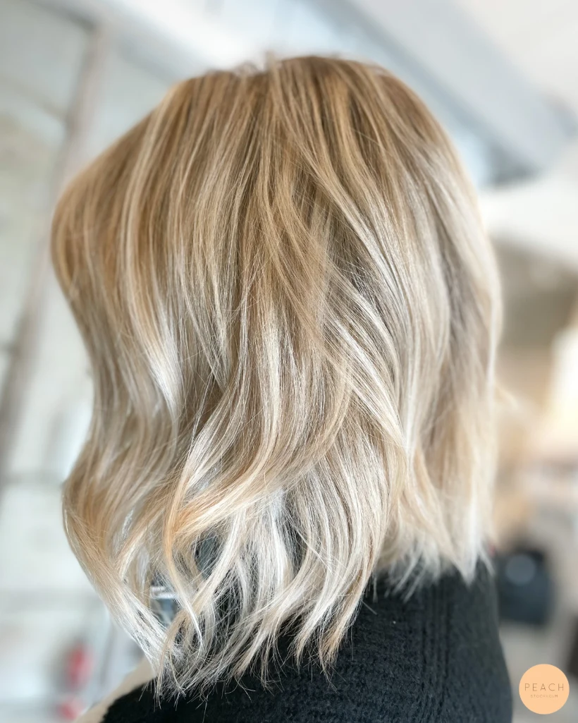Creamy blonde hair – salongsresultat av Javiera Hernandez, 8 maj 2023