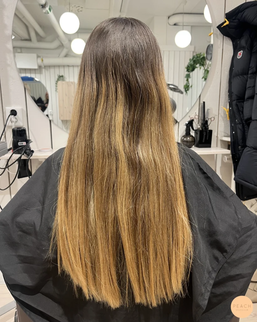Kall brun hårfärg med mjuka lowlights