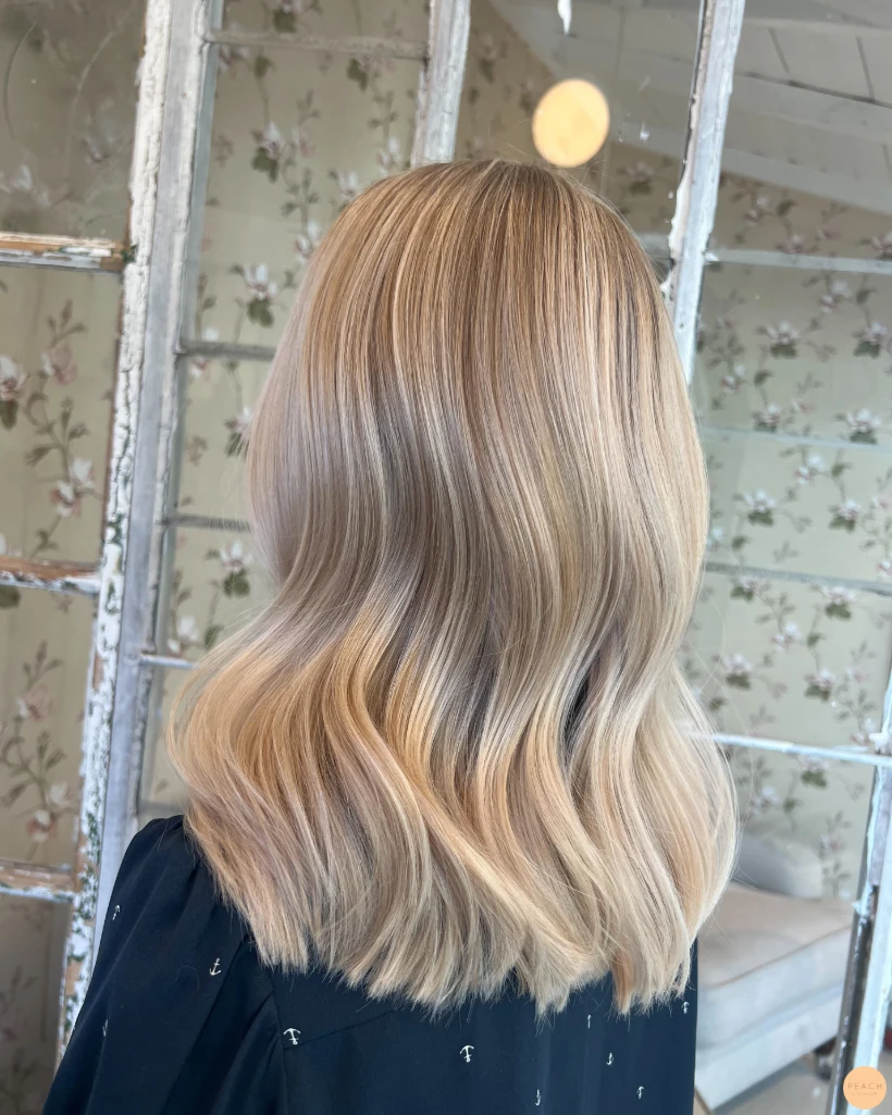 Champagne blonde 🥂