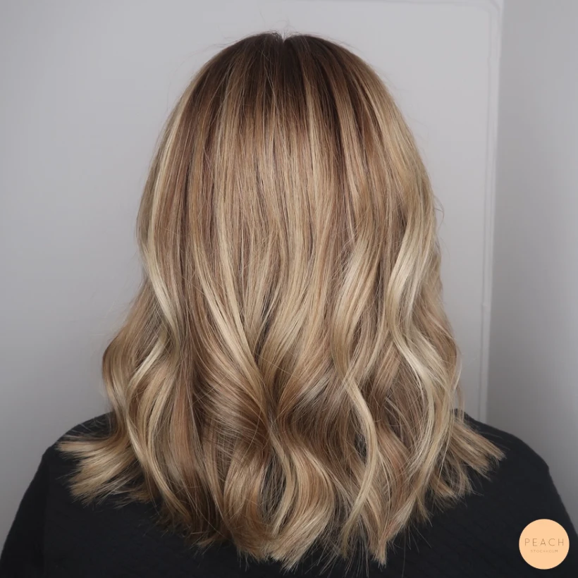 Blond med mörka slingor – salongsresultat av Therese Lindbladh, 2 april 2019