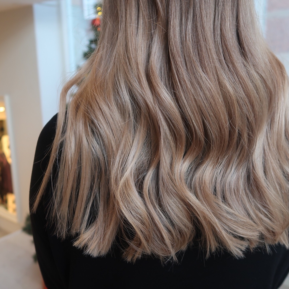 Balayage stockholm med extra glans