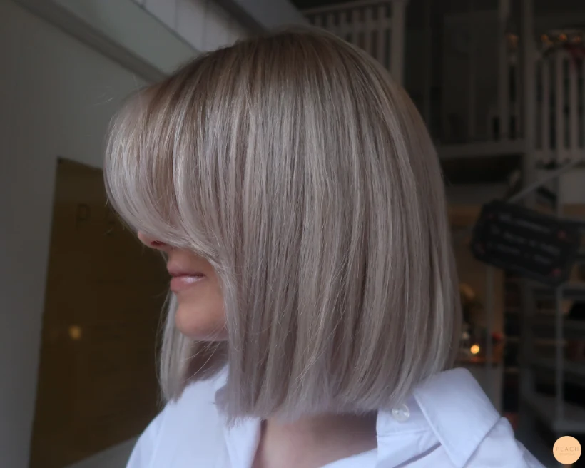 Klar blond hårfärg