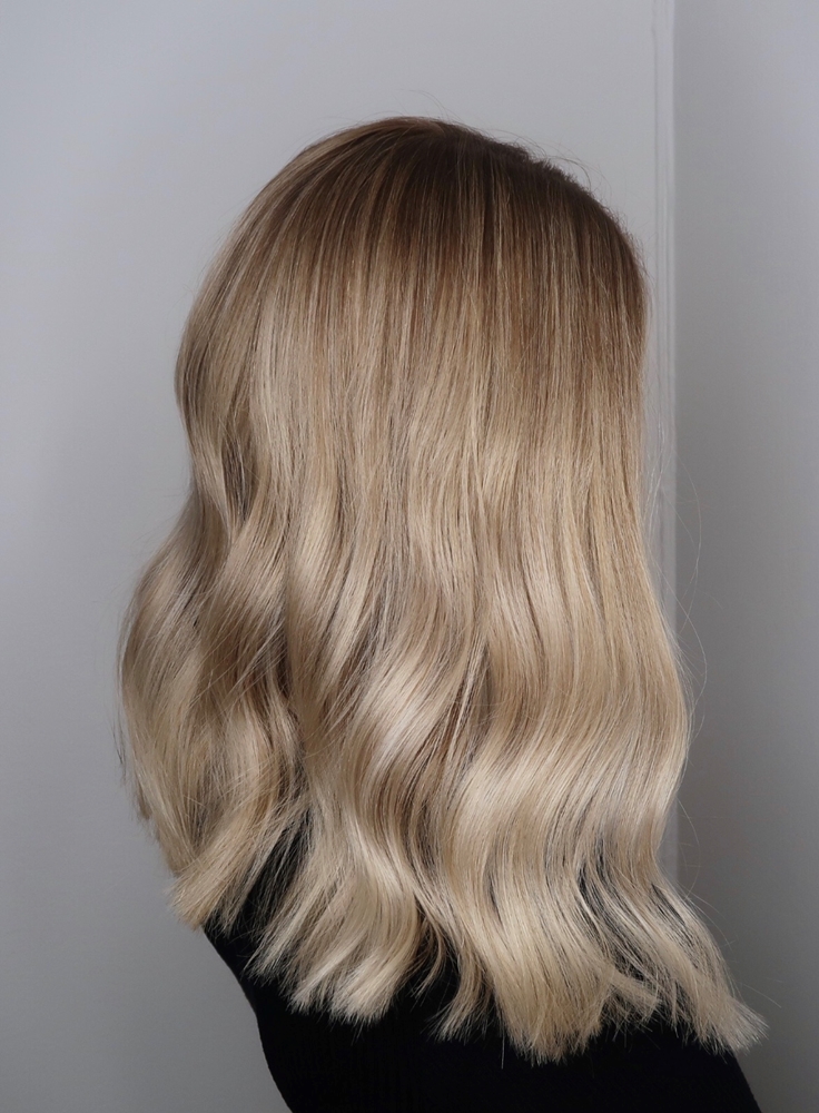 Babylights hair blonde – salongsresultat av Julia Hemlén, 5 juli 2019