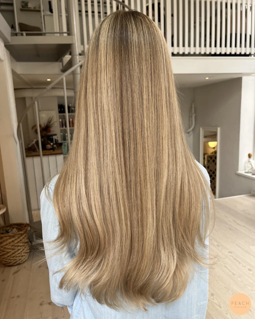 Beige balayage med krämig ton