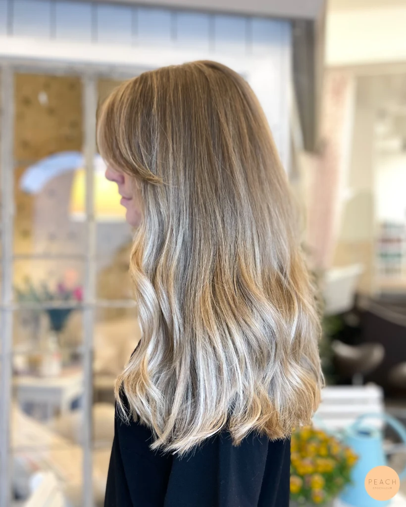 Soft face framing highlights