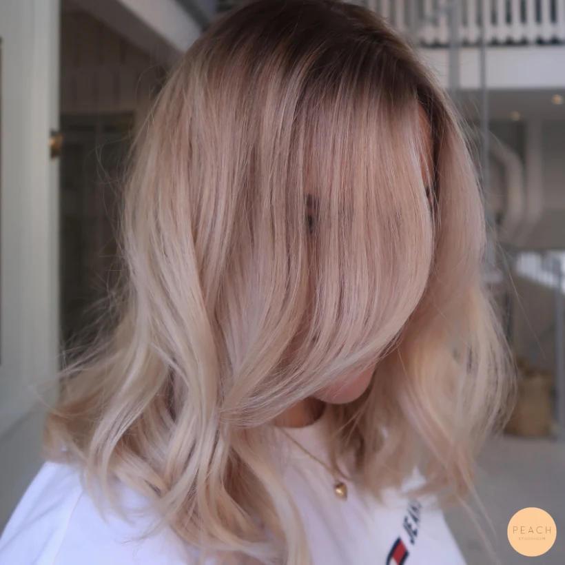 Blond hårfärg varm kall