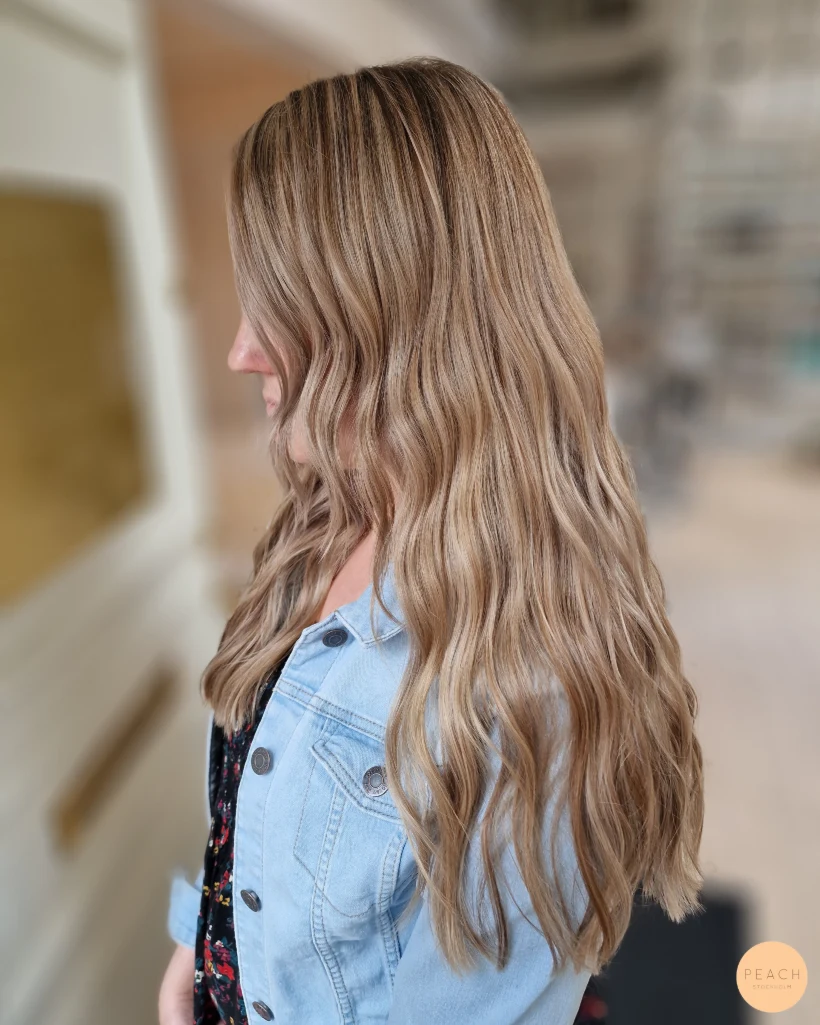 Light mushroom blonde