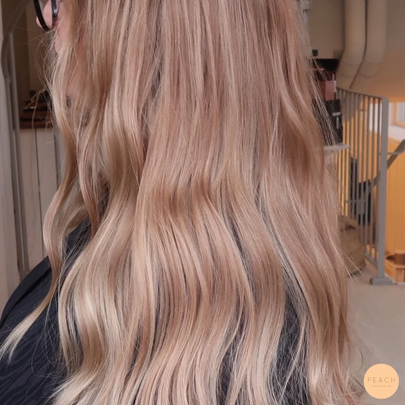 Soft balayage med extra glans