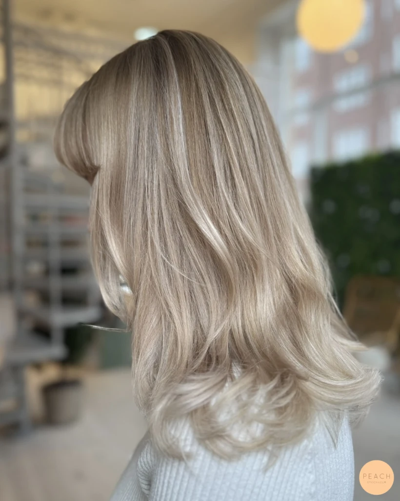 Kall blond hårfärg – salongsresultat av Marie Erks, 1 oktober 2025