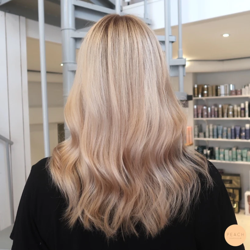 Sommarblond – salongsresultat av Therese Lindbladh, 15 maj 2019