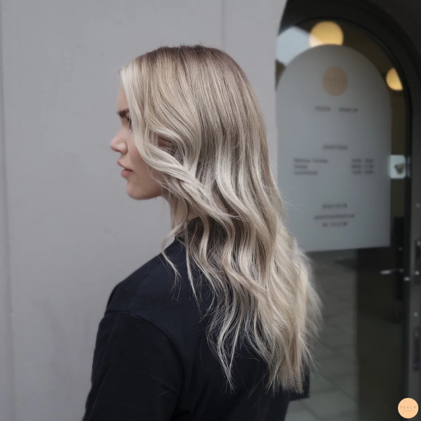 Kall blond balayage