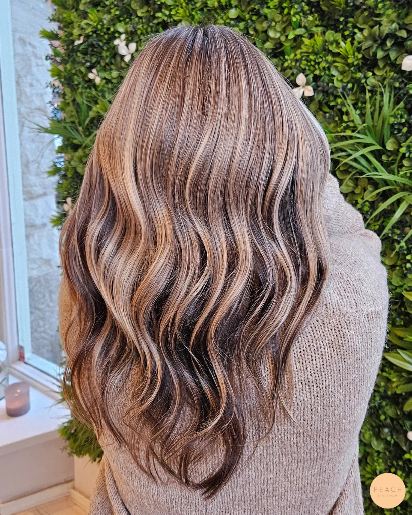 Lived in vanilla blonde hair