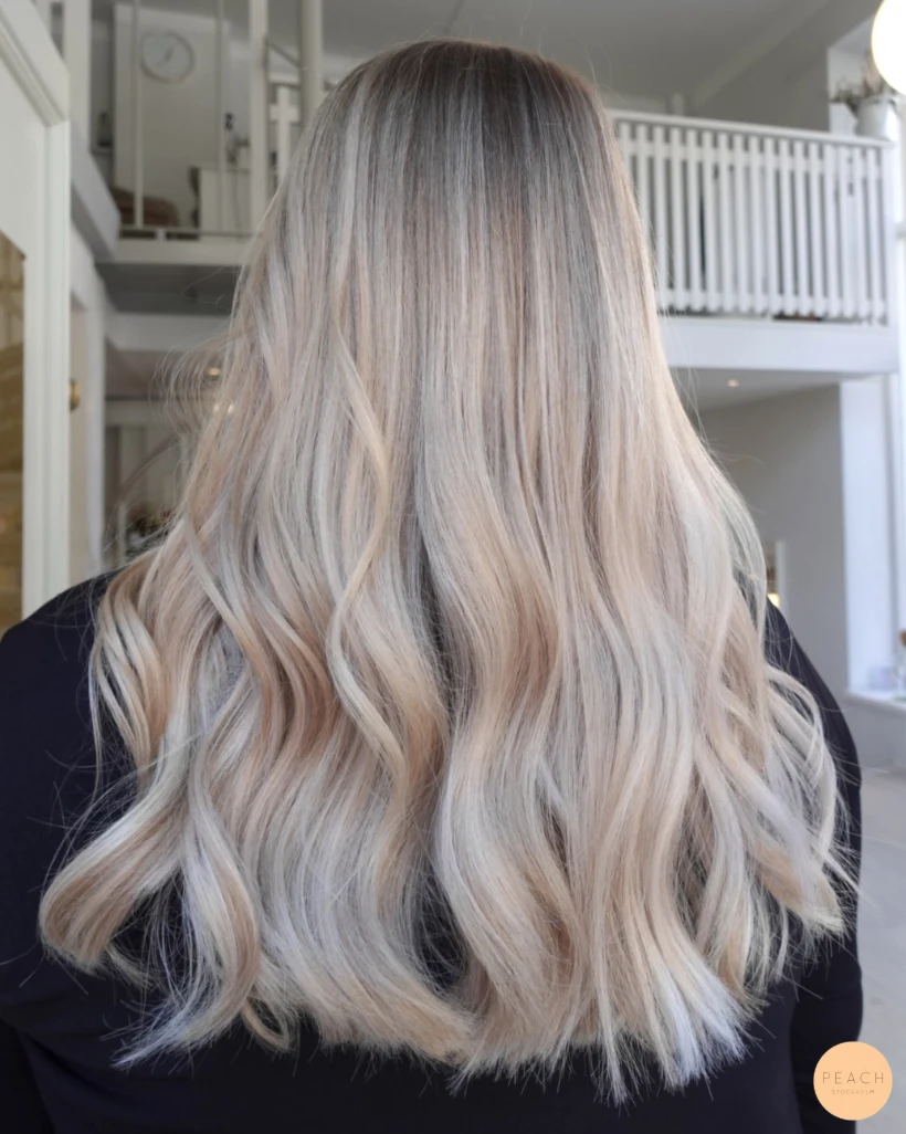 Sommar blond balayage – salongsresultat av Alicia Siverman, 20 juni 2022