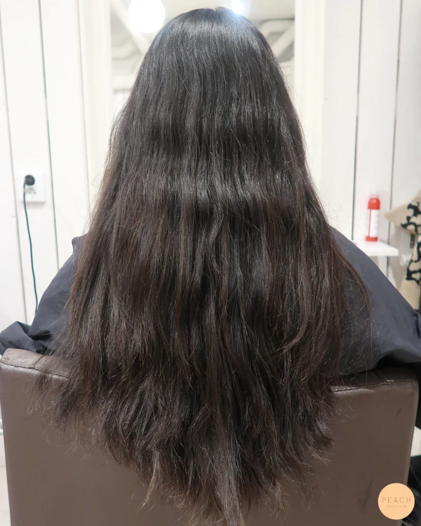 Balayage mörkt hår med ljusa slingor