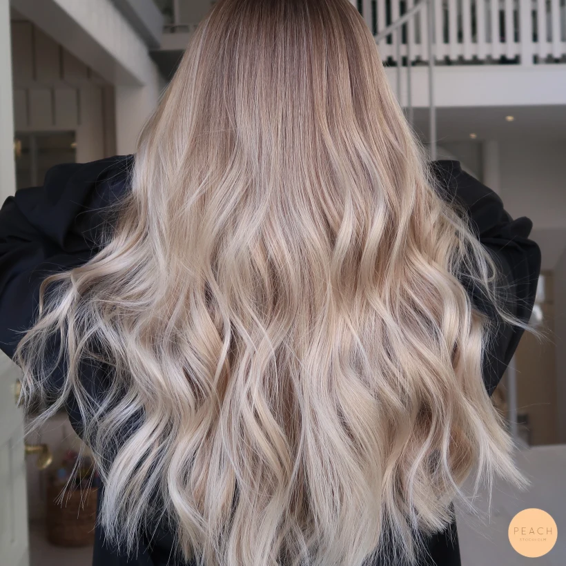Klar blond balayage