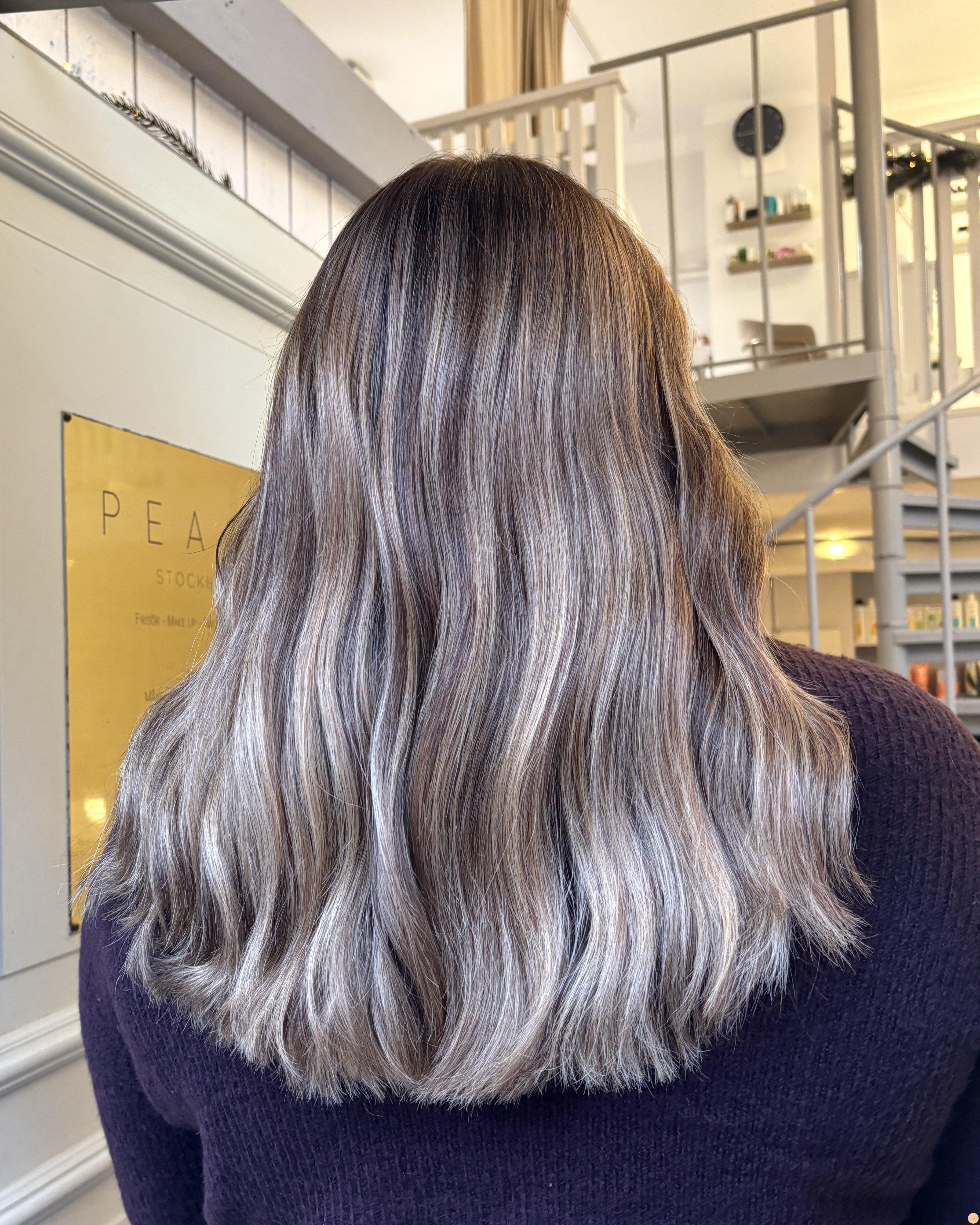 Beige blond hårfärg