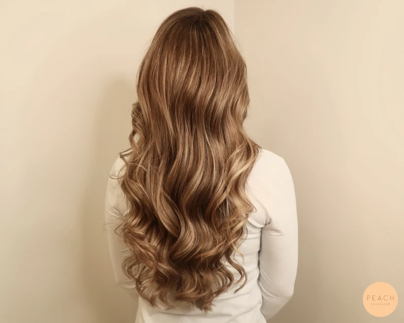 Lowlights i blont hår med highlights och lowlights