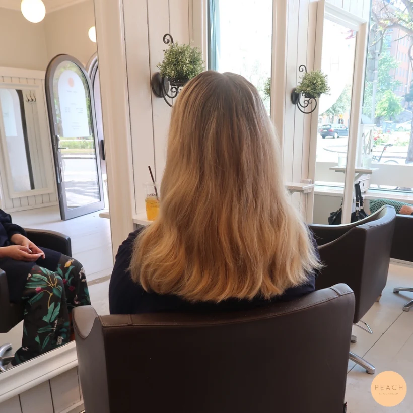 Från blond till koppar hårfärg