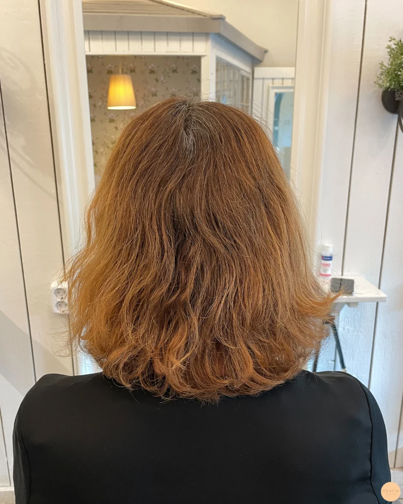 Varm mörkblond hårfärg