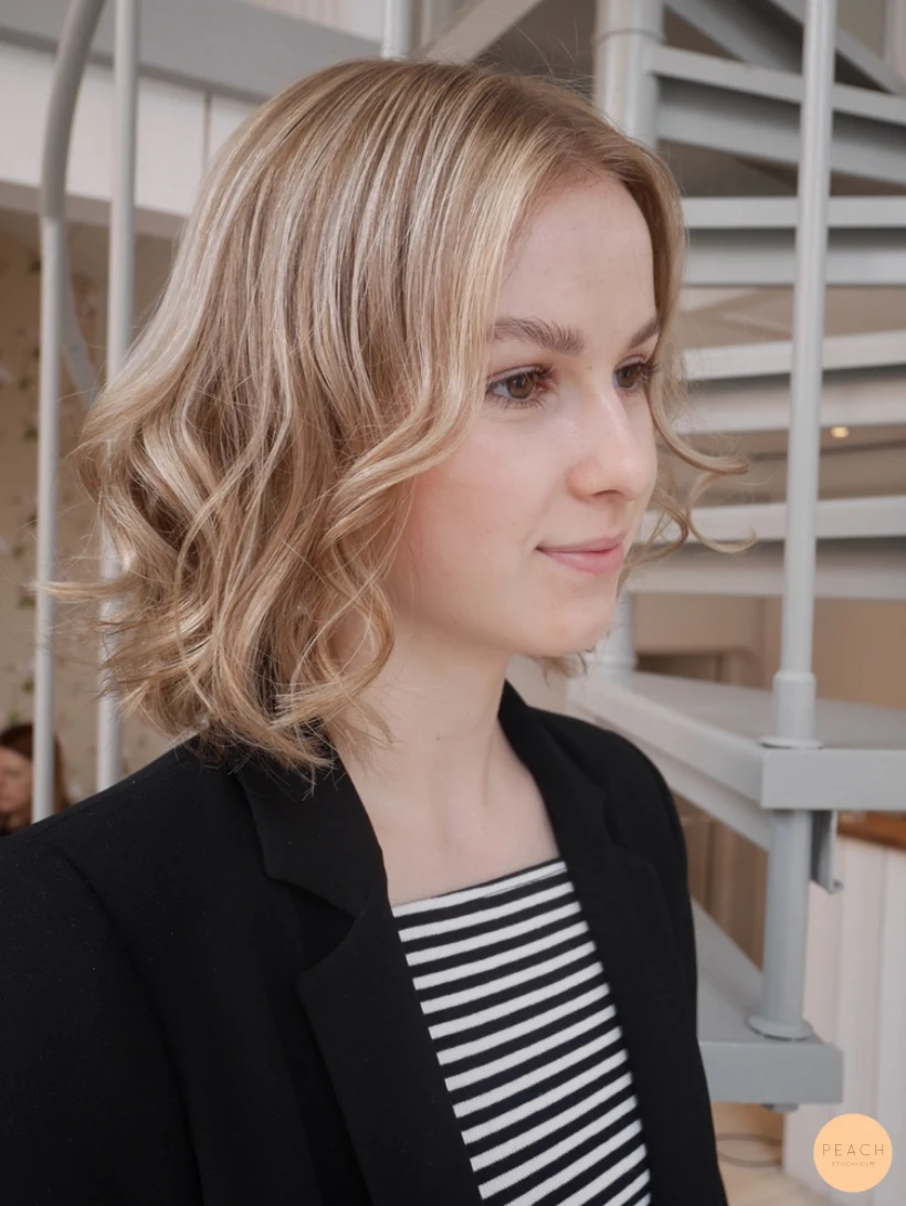 Blonde balayage med bobklippning