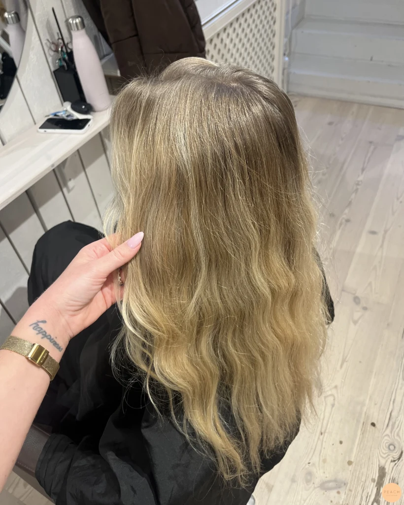 Kall blond hårfärg