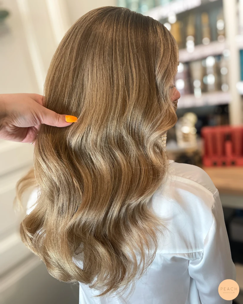Tjockt hår med ljusa slingor 🌼🌟