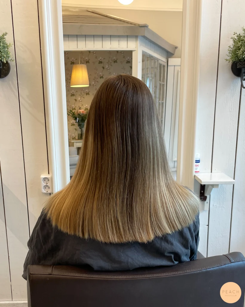 Soft balayage med soft face frame