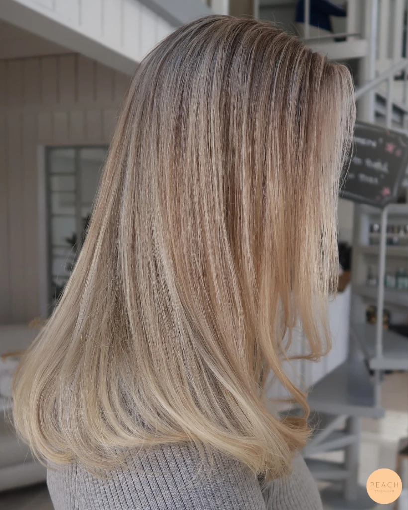 Höst Blond Hårfärg med ljusa slingor