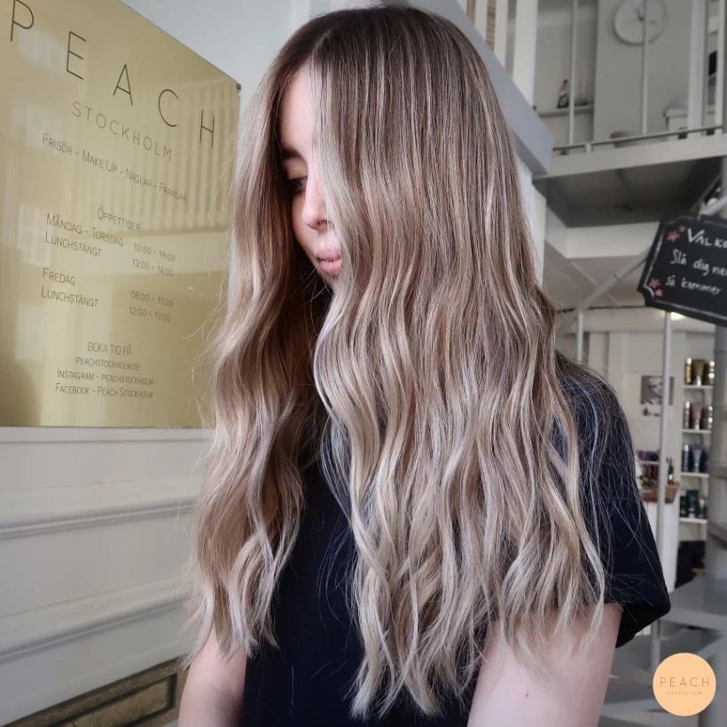 Balayage blond – salongsresultat av Stina Tannerstål, 18 augusti 2020