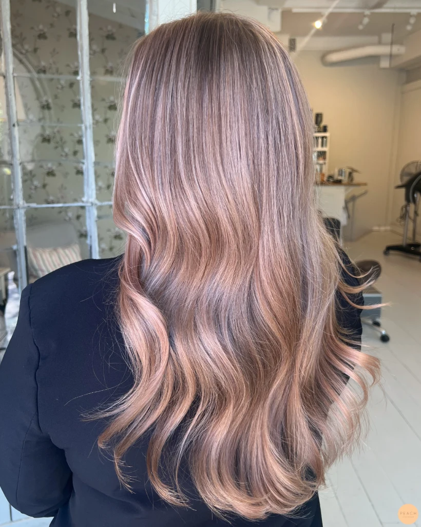 Blond rosé hår