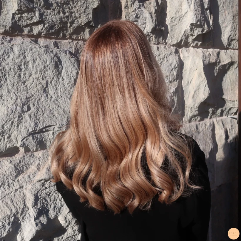 Varm blond balayage