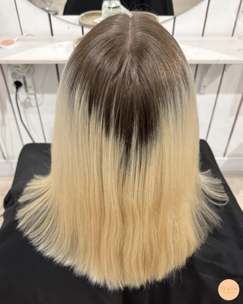 Natural hair color with money piece