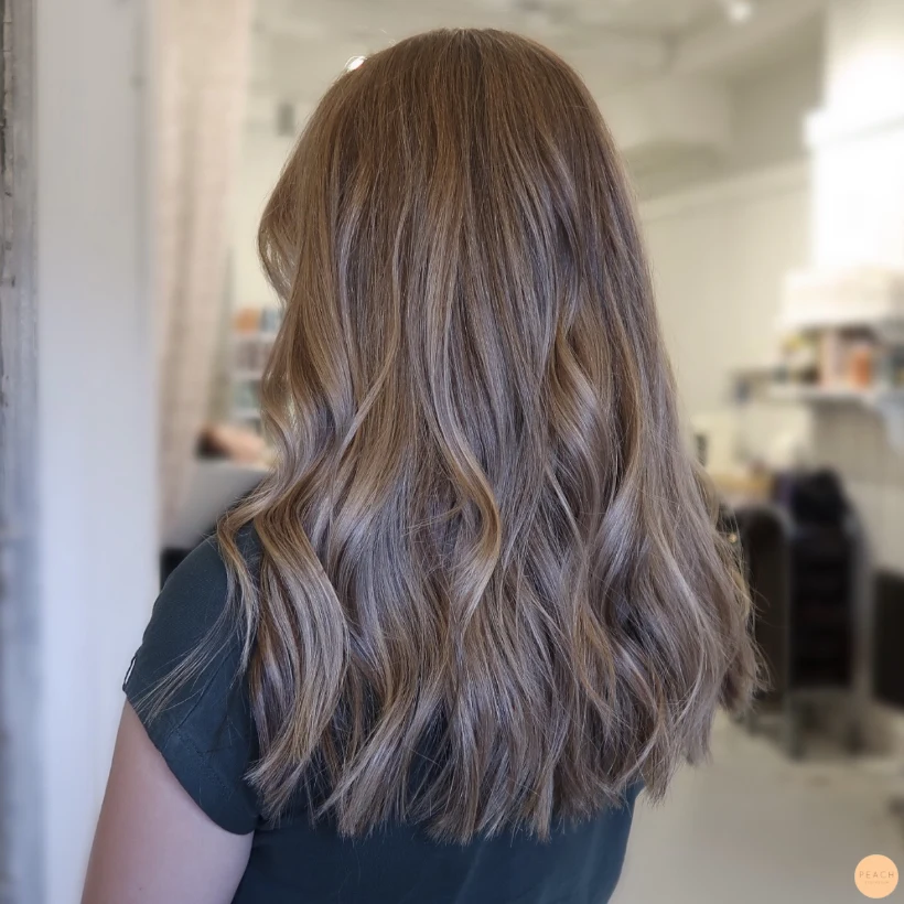 Bronde hårfärg med lowlights