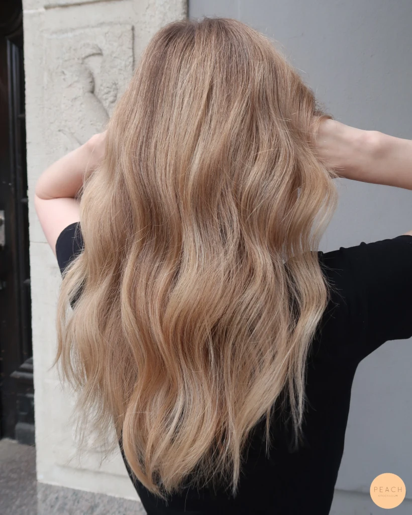Soft balayage – salongsresultat av Elin Granqvist, 1 juli 2021