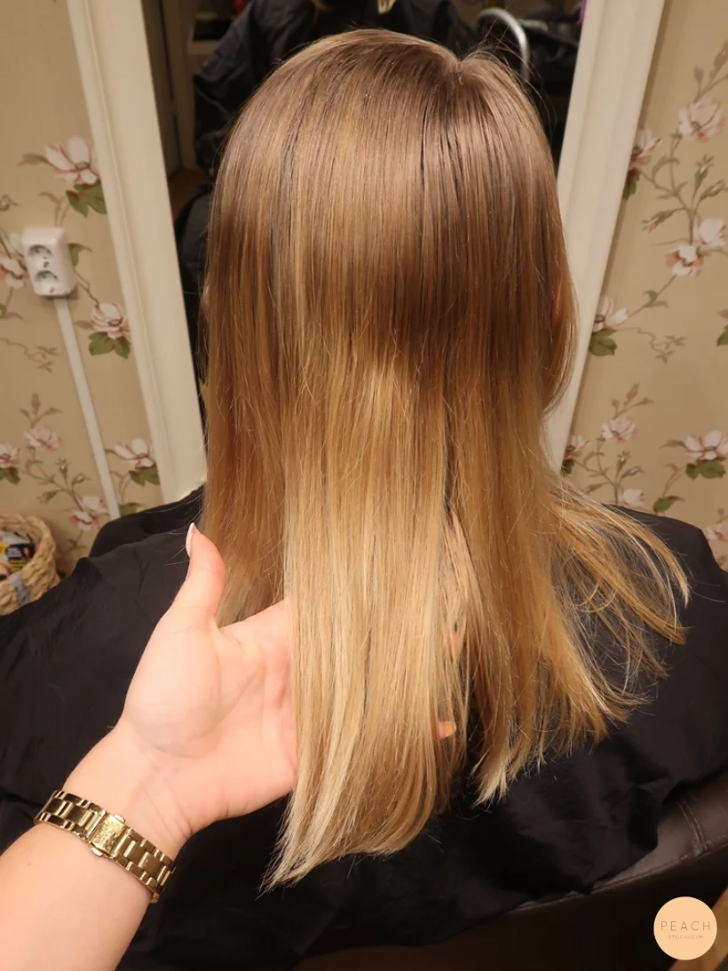 Lyxig blond hårfärg med Olaplex