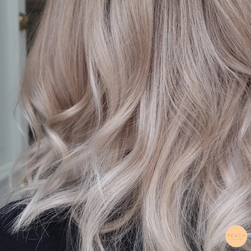 Balayage blond long bob