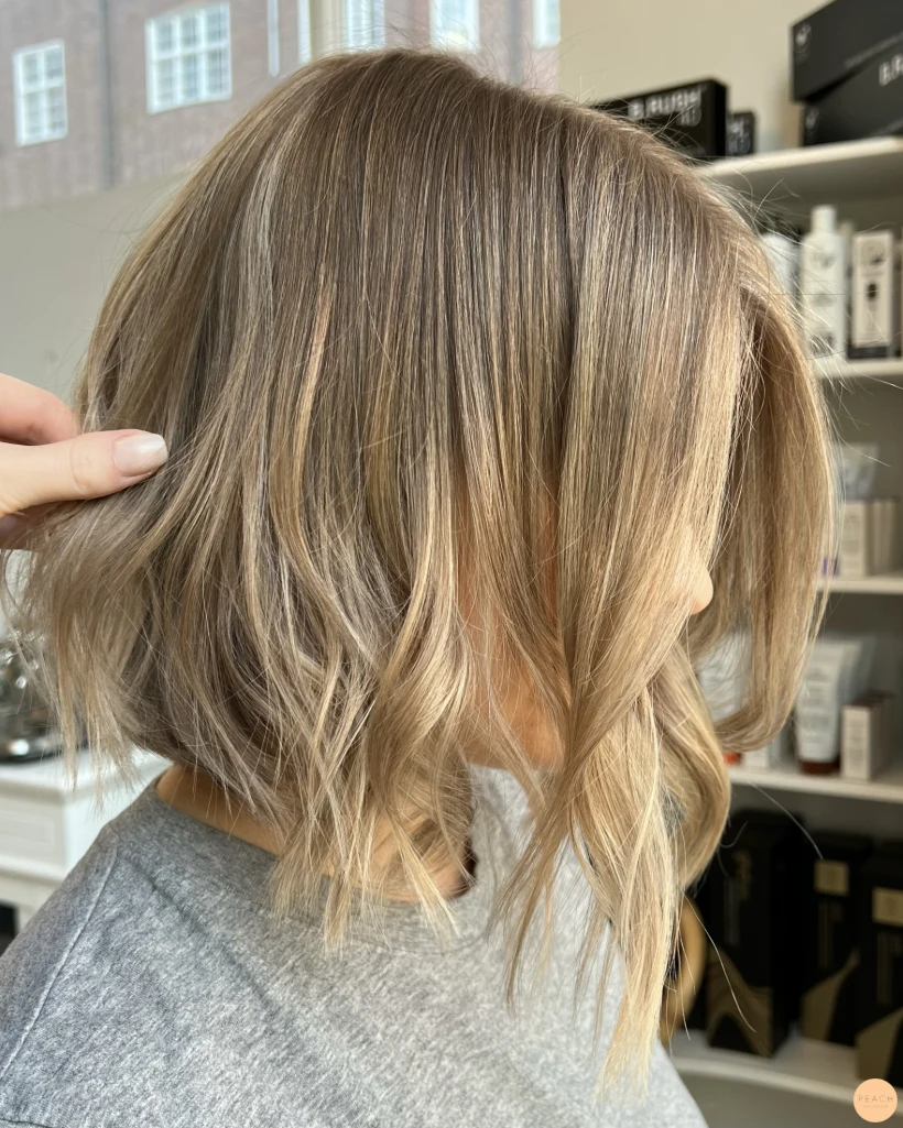 Lob beige naturlig balayage