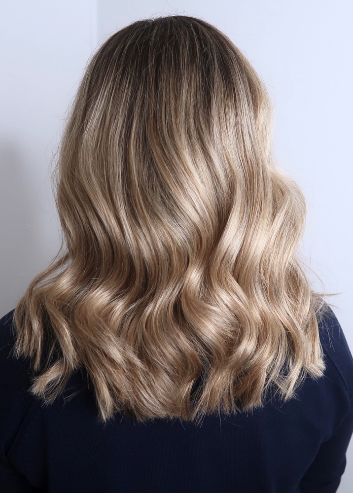Beige blond hårfärg